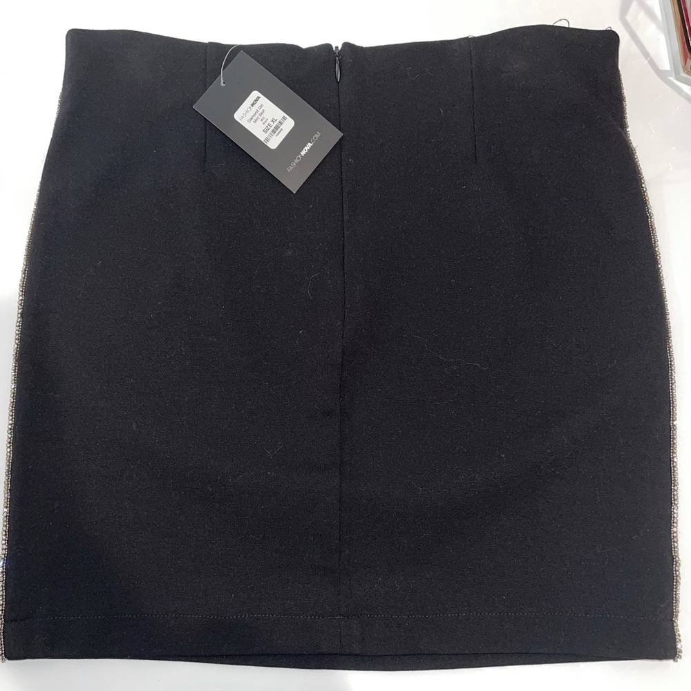 Mini skirt - Picture 3 of 3